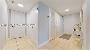 HYDE PARK TOWERS CONDO - Residential