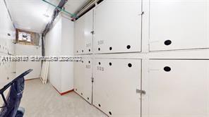 HYDE PARK TOWERS CONDO - Residential