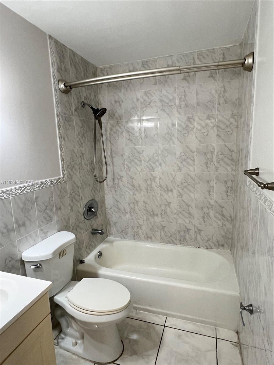 ADYS CONDO - Residential