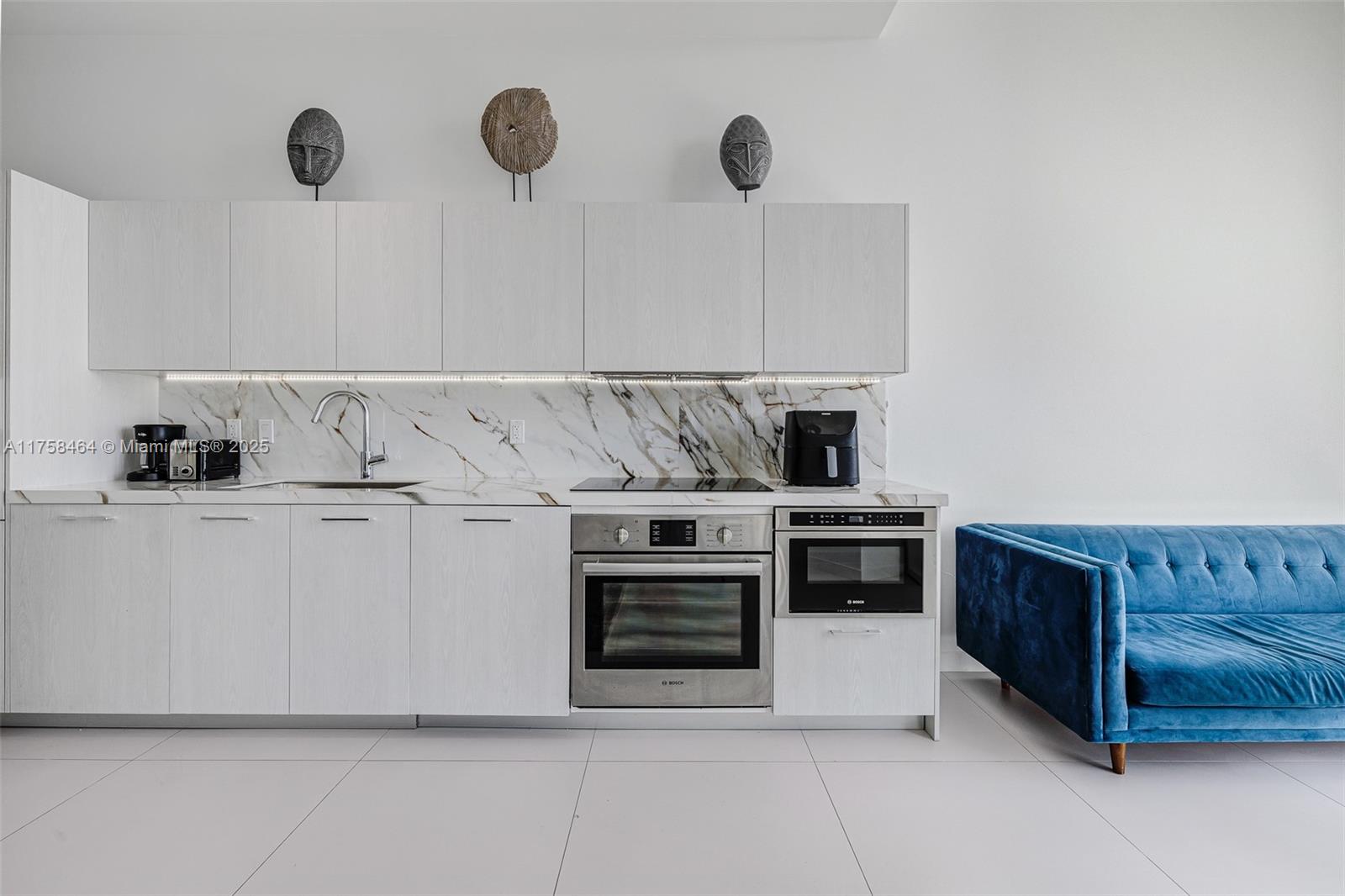 Rental Property at 501 Ne 31 St 4007, Miami, Broward County, Florida - Bedrooms: 1 
Bathrooms: 2  - $3,900 MO.