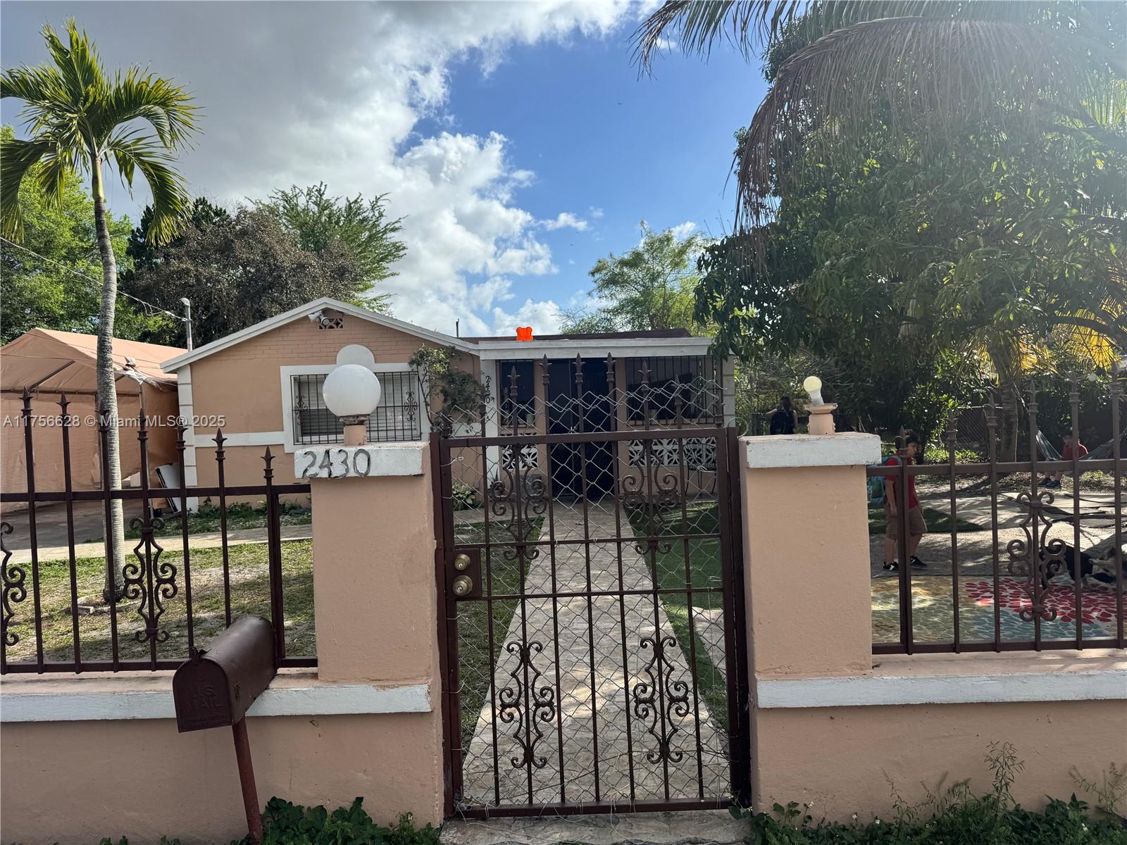 Rental Property at 2430 Nw 101st St, Miami, Broward County, Florida - Bedrooms: 2 
Bathrooms: 1  - $2,900 MO.
