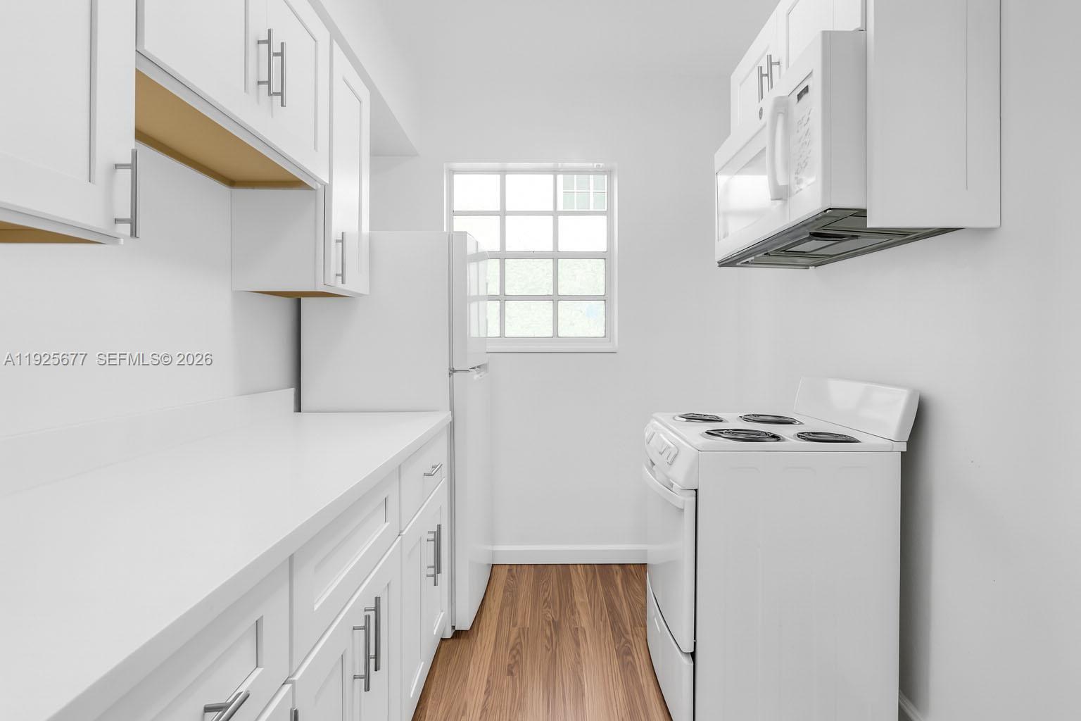 EIGHT PALMS CONDO - Residential