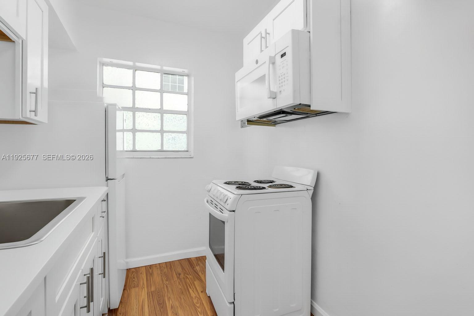 EIGHT PALMS CONDO - Residential