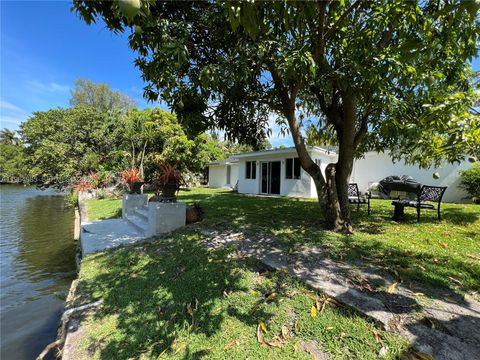 8410 NE 2nd Ct n/a Miami FL 33138