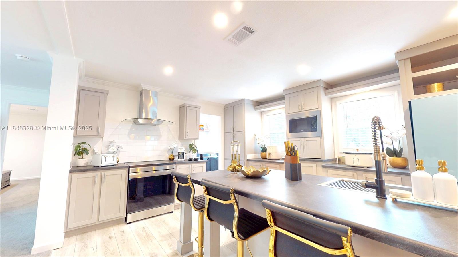 MONTURA RANCH - Residential