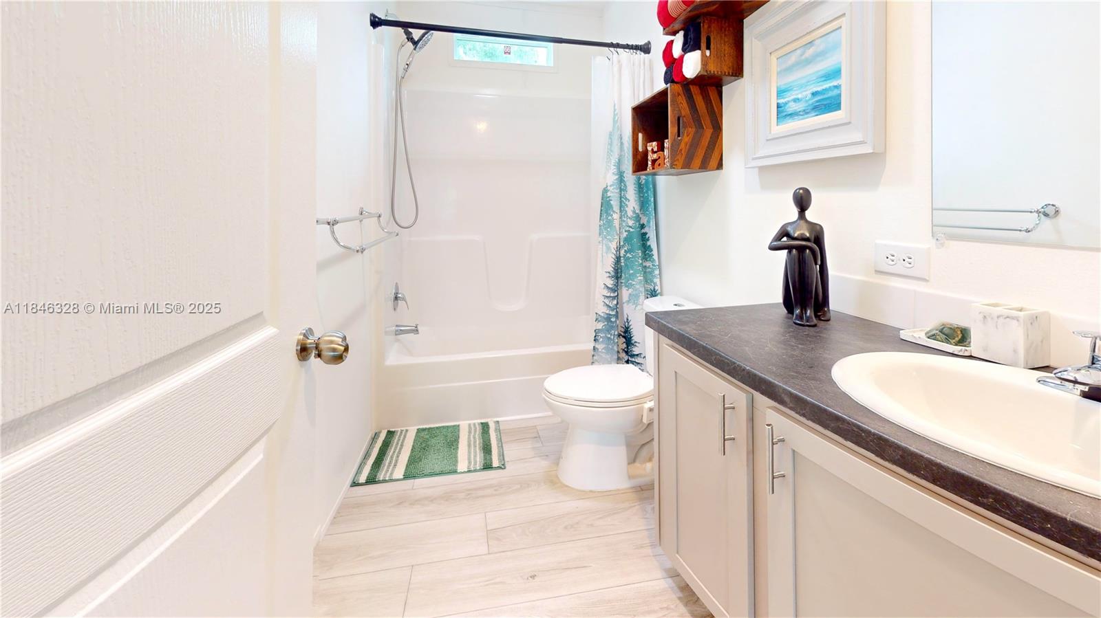 MONTURA RANCH - Residential