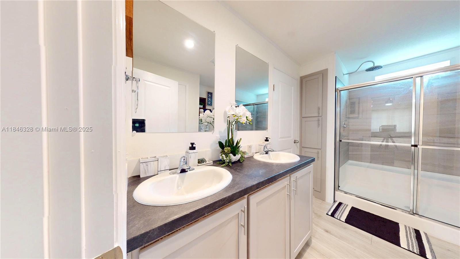 MONTURA RANCH - Residential