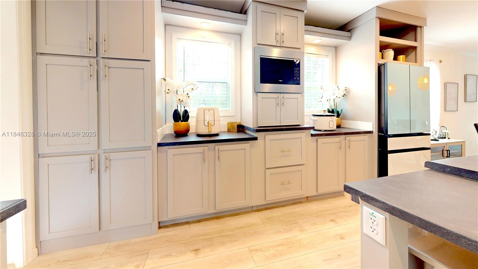 MONTURA RANCH - Residential