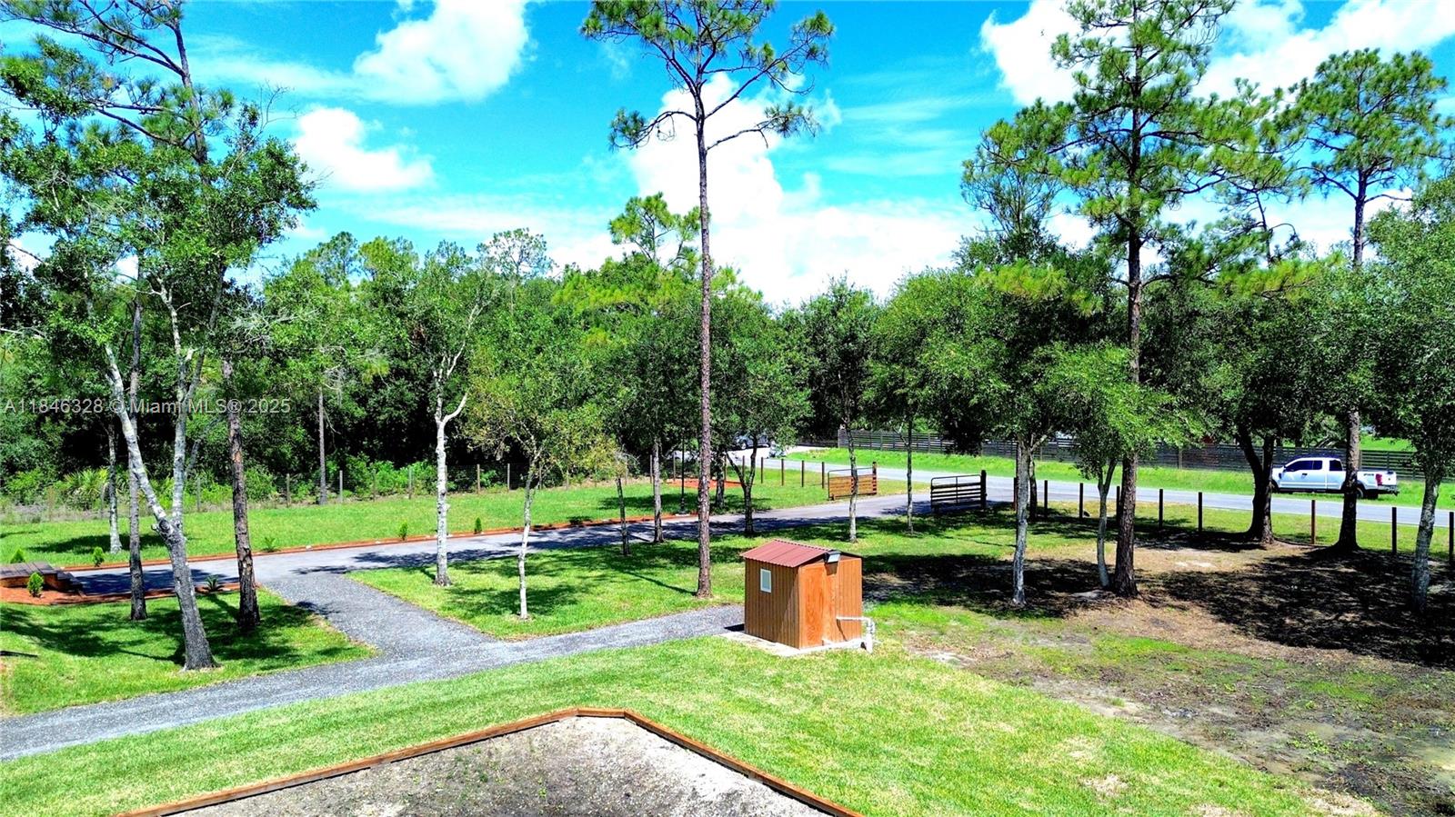 MONTURA RANCH - Residential