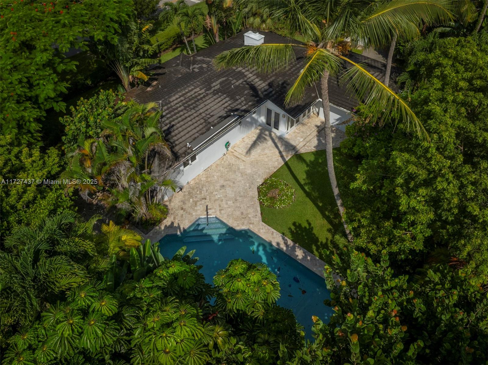 CORAL GABLES RIVIERA SEC - Residential