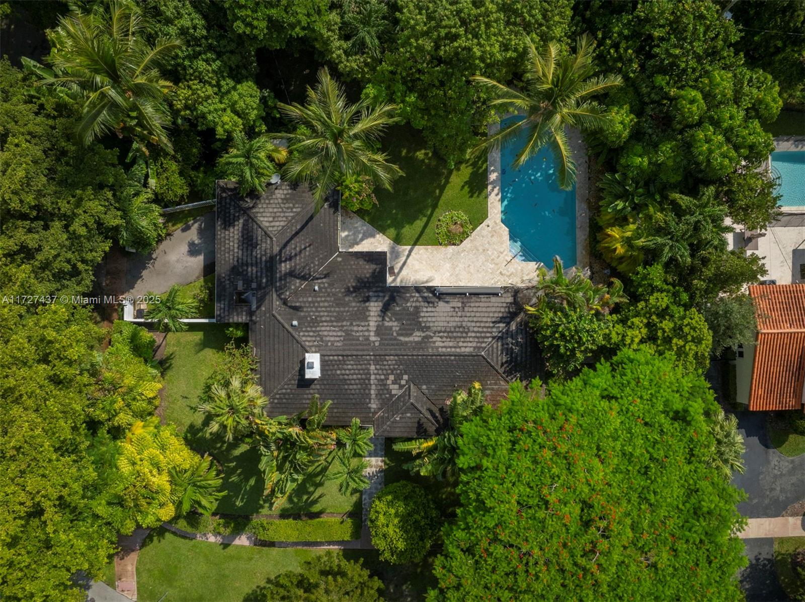 CORAL GABLES RIVIERA SEC - Residential