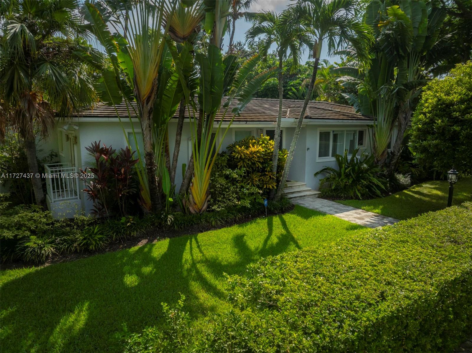 CORAL GABLES RIVIERA SEC - Residential