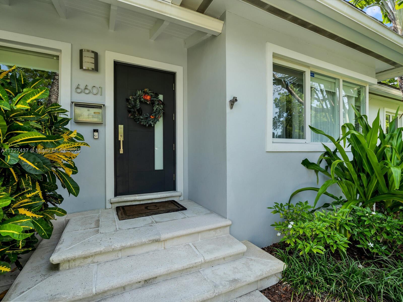 CORAL GABLES RIVIERA SEC - Residential