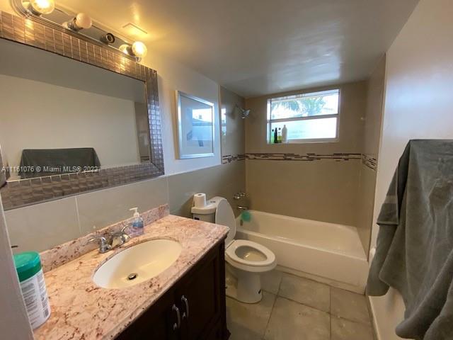 JADE WINDS GROUP-DAISY GA - Residential Lease