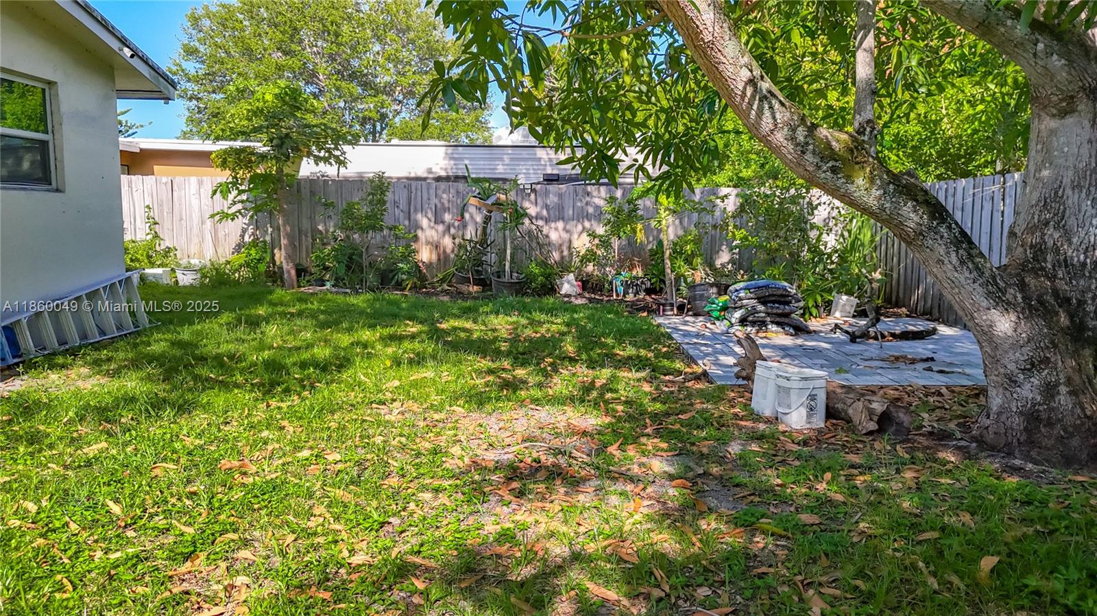 CHATEAU PARK SEC - Residential Lease