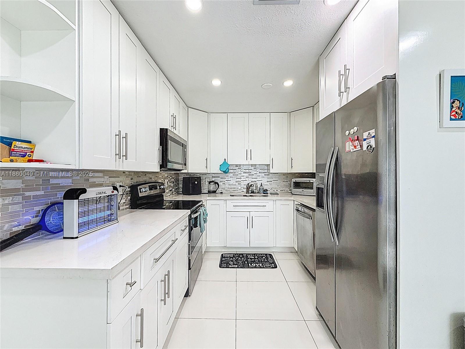 CHATEAU PARK SEC - Residential Lease