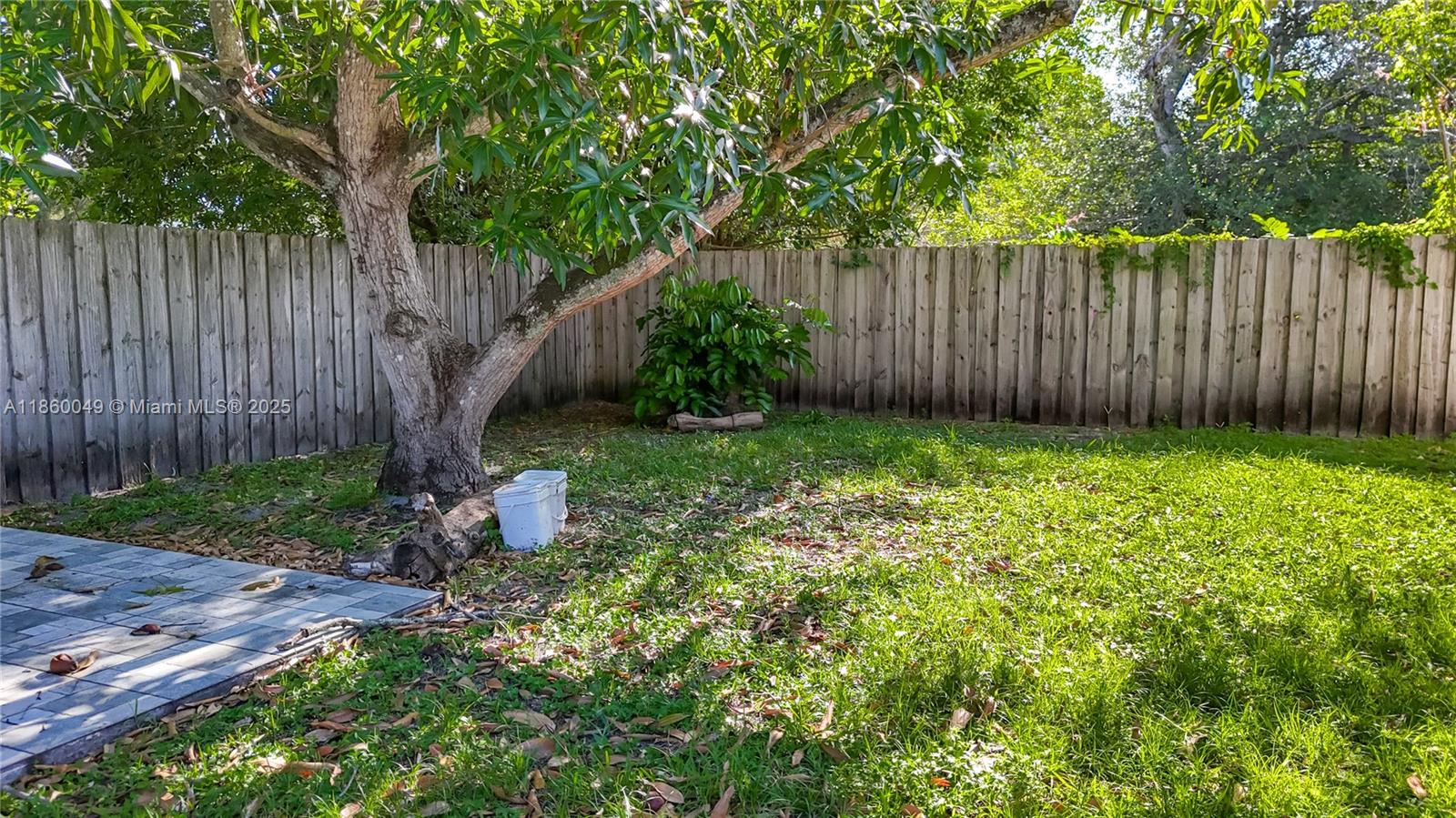 CHATEAU PARK SEC - Residential Lease