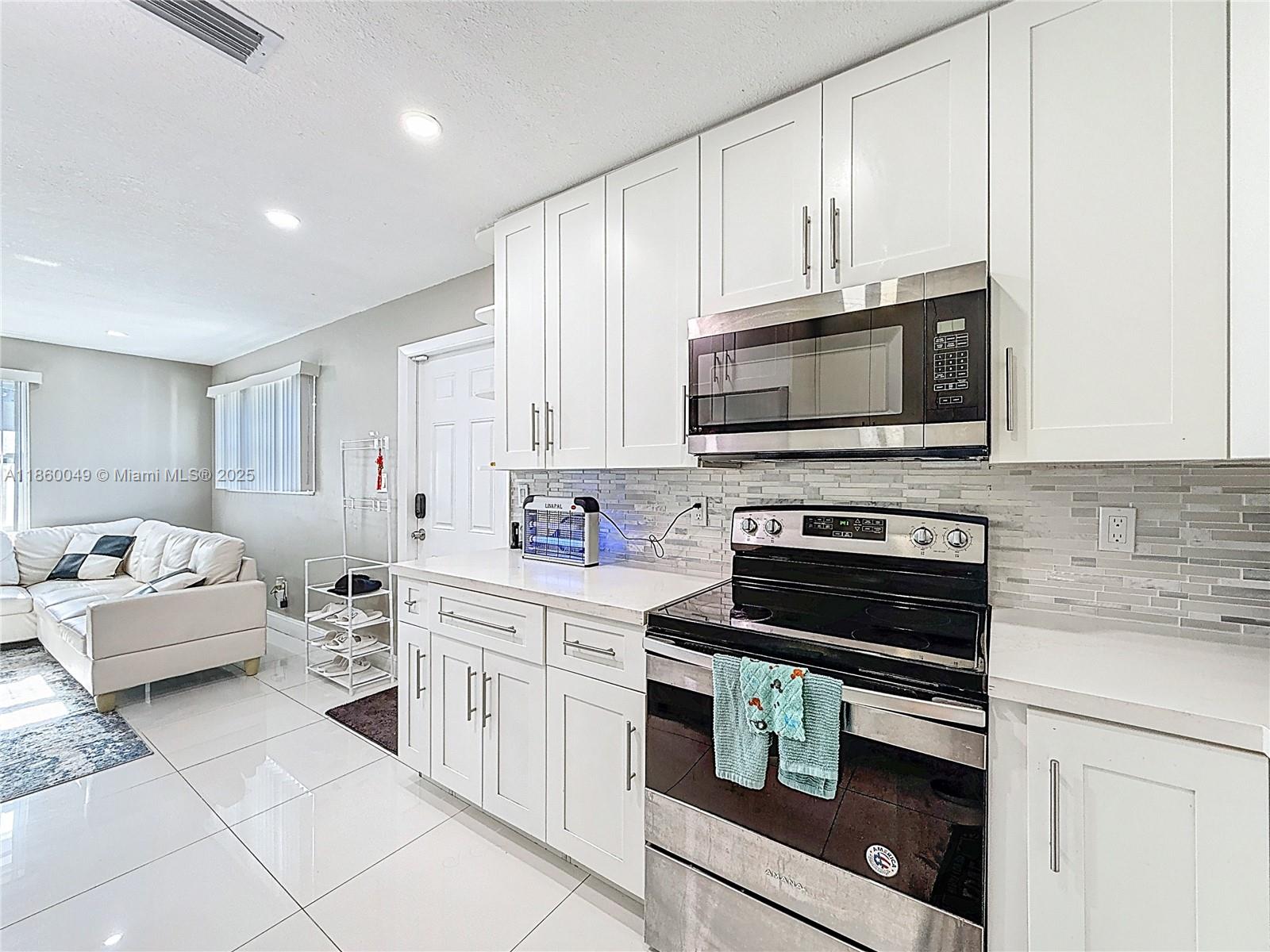 CHATEAU PARK SEC - Residential Lease