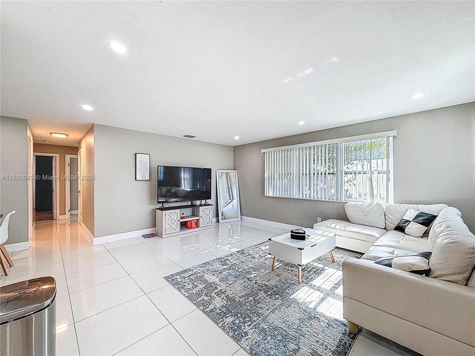 CHATEAU PARK SEC - Residential Lease