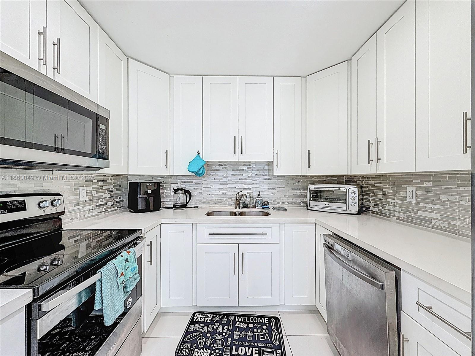 CHATEAU PARK SEC - Residential Lease