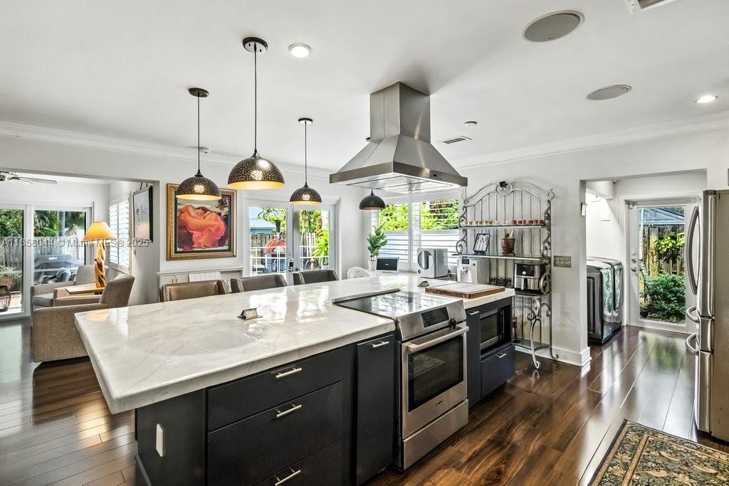 FLORANADA RIDGE SEC - Residential