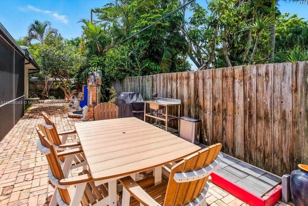 FLORANADA RIDGE SEC - Residential