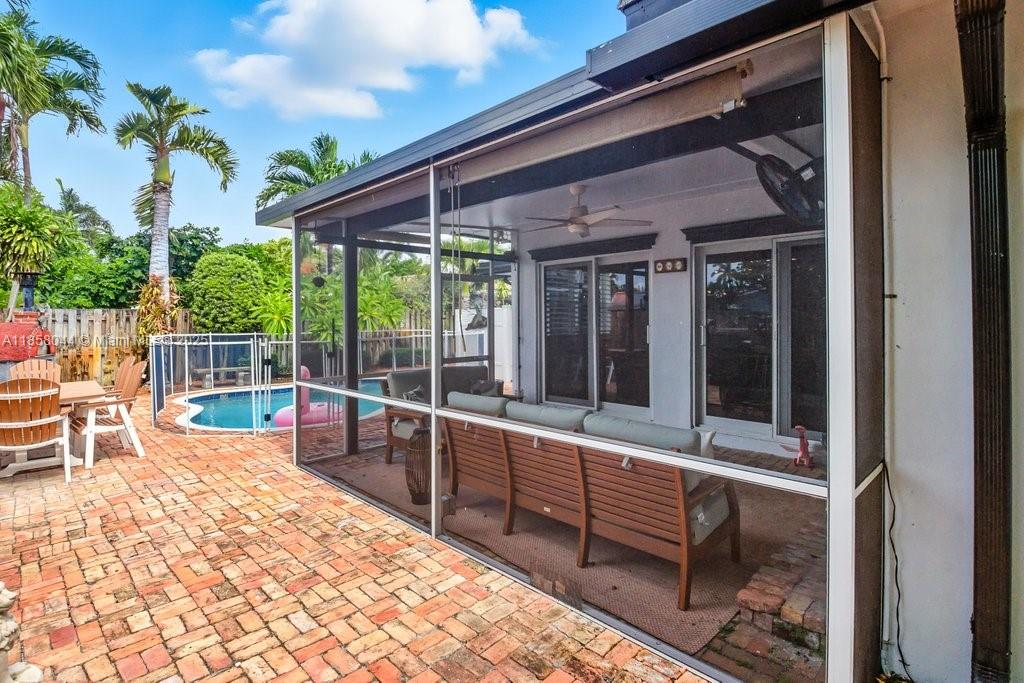 FLORANADA RIDGE SEC - Residential