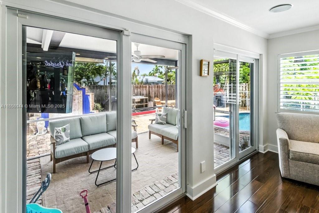 FLORANADA RIDGE SEC - Residential
