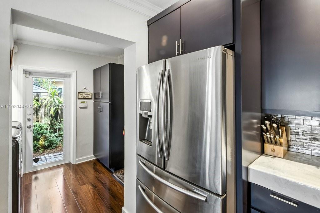 FLORANADA RIDGE SEC - Residential