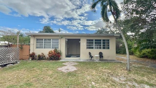Rental Property at 1930 Thomas St 1930, Hollywood, Broward County, Florida - Bedrooms: 1 
Bathrooms: 1  - $1,700 MO.