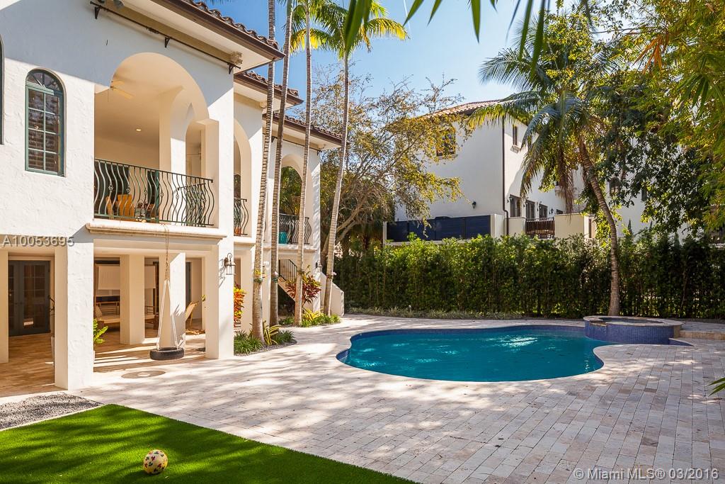 Hughes Cove - Residential