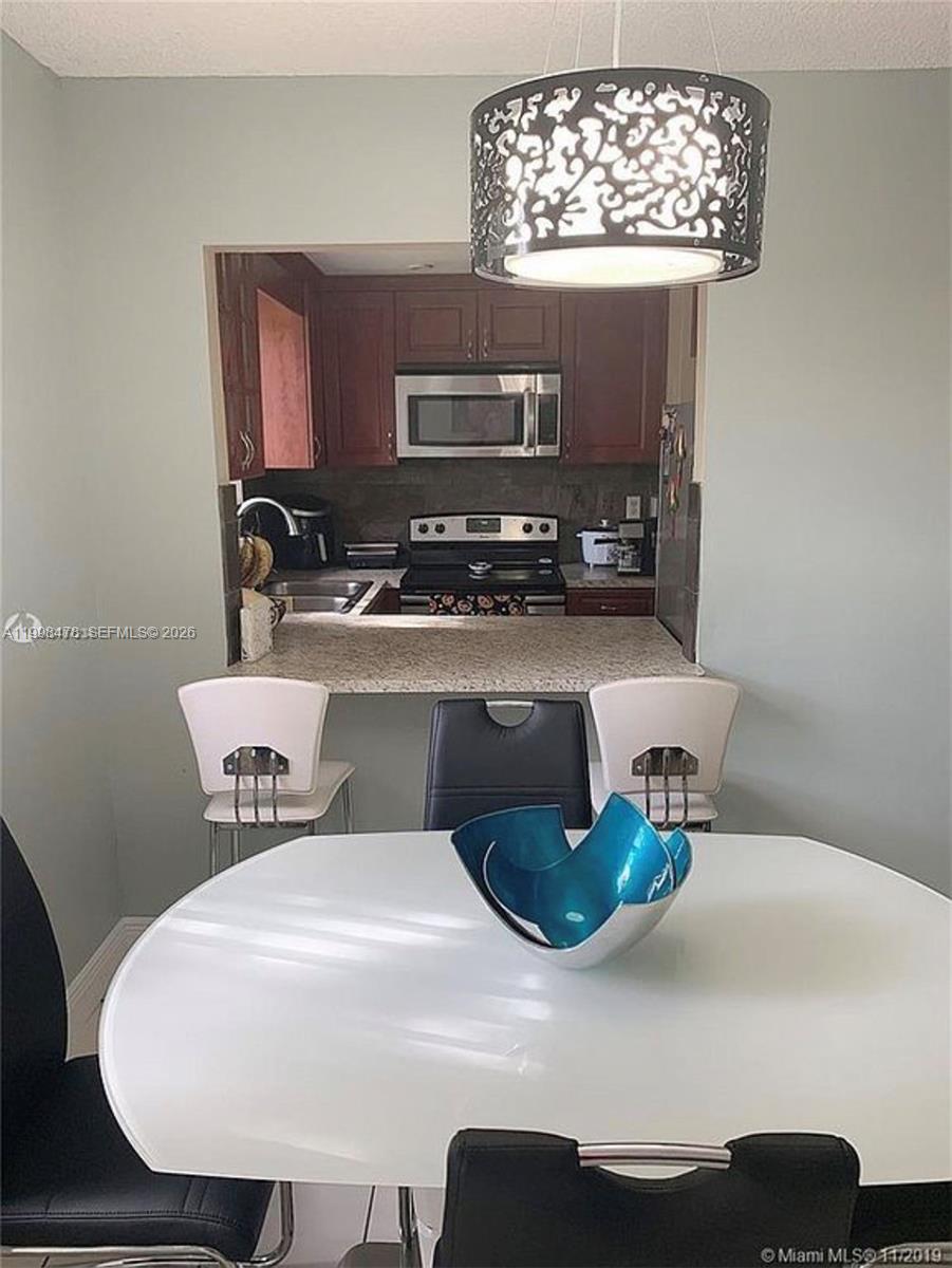 LAKE FOREST PARK CONDO VI - Residential Lease