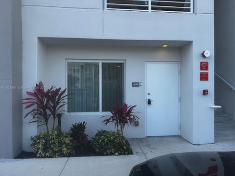 2505 NE 193rd St 4114 Miami FL 33180