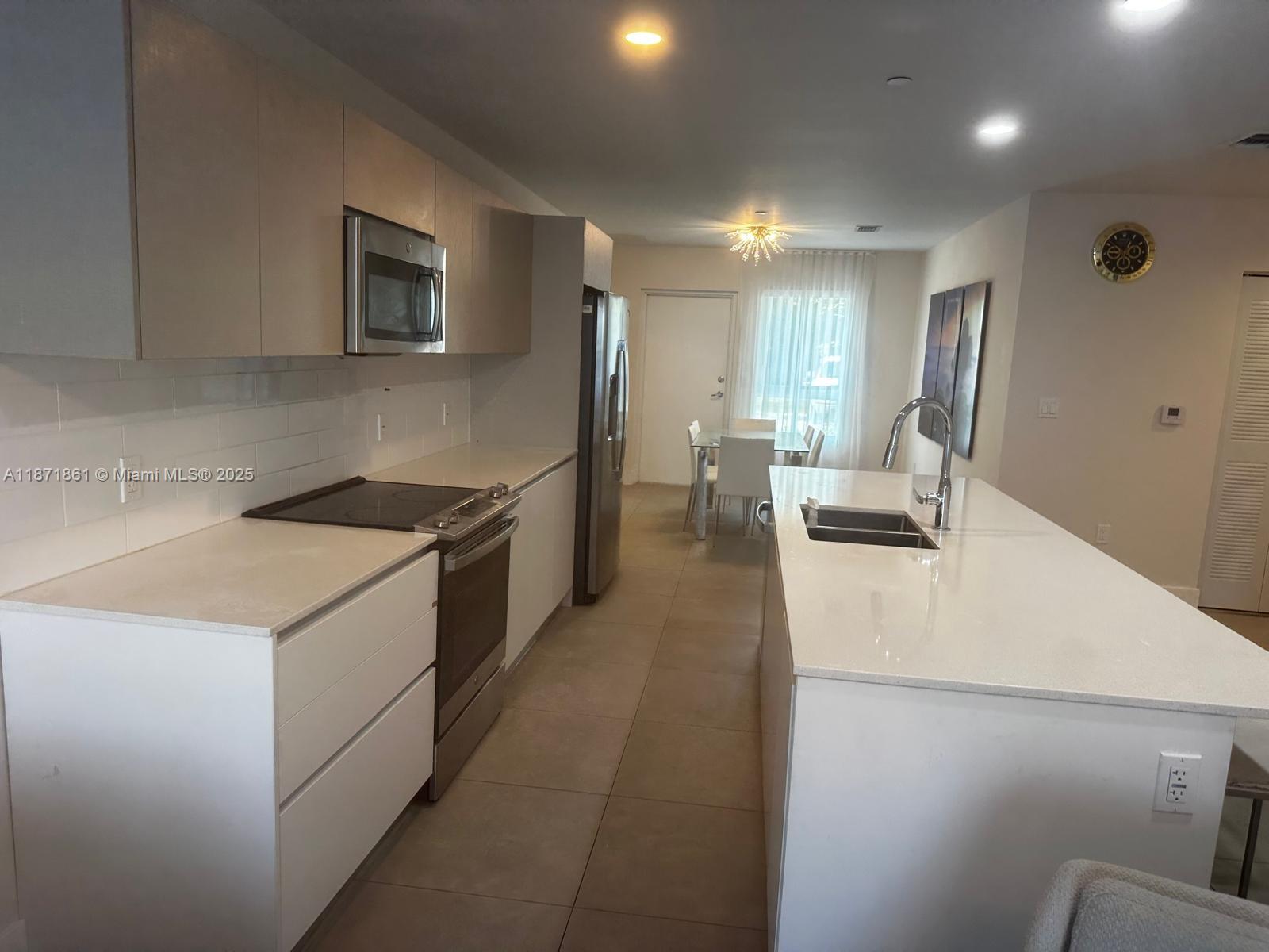 RIVERWOOD - Residential