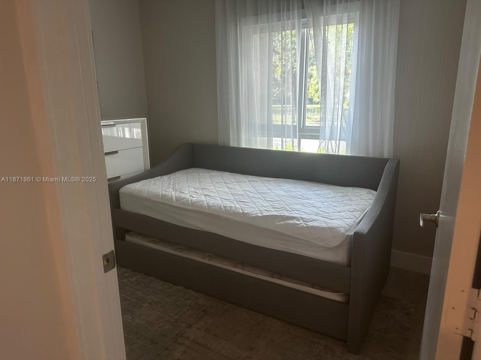 2505 NE 193rd St 4114