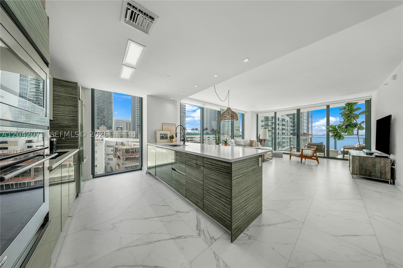 460 NE 28th St 701, Miami FL 33137