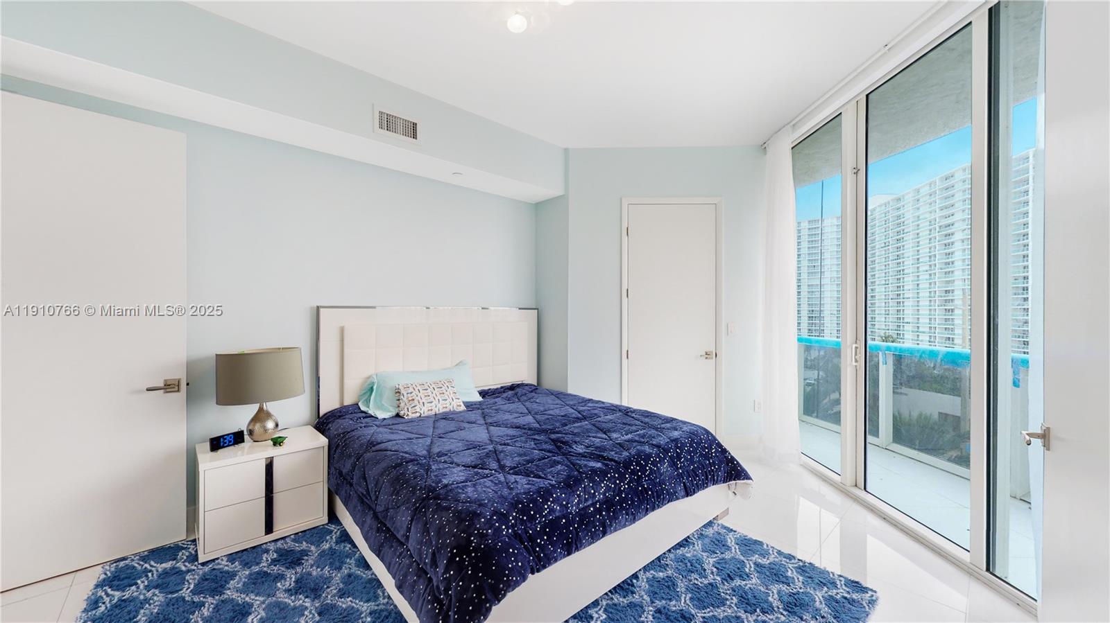 TDR TOWER III CONDO - Residential