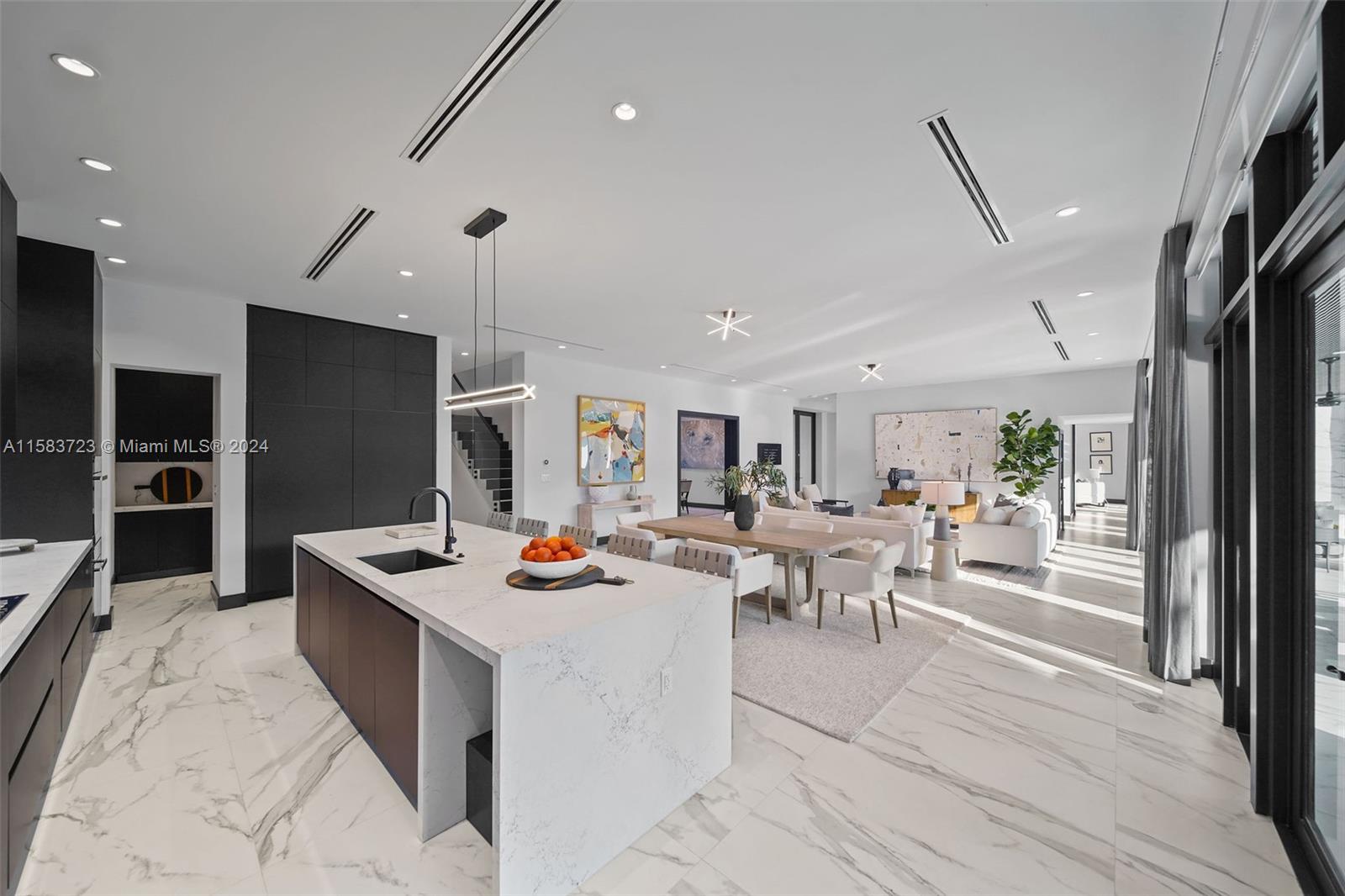 C GAB COUNTRY CLUB SEC 5 - Residential