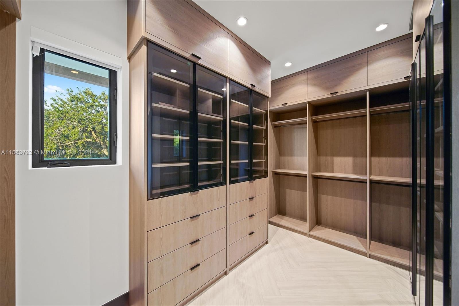 C GAB COUNTRY CLUB SEC 5 - Residential
