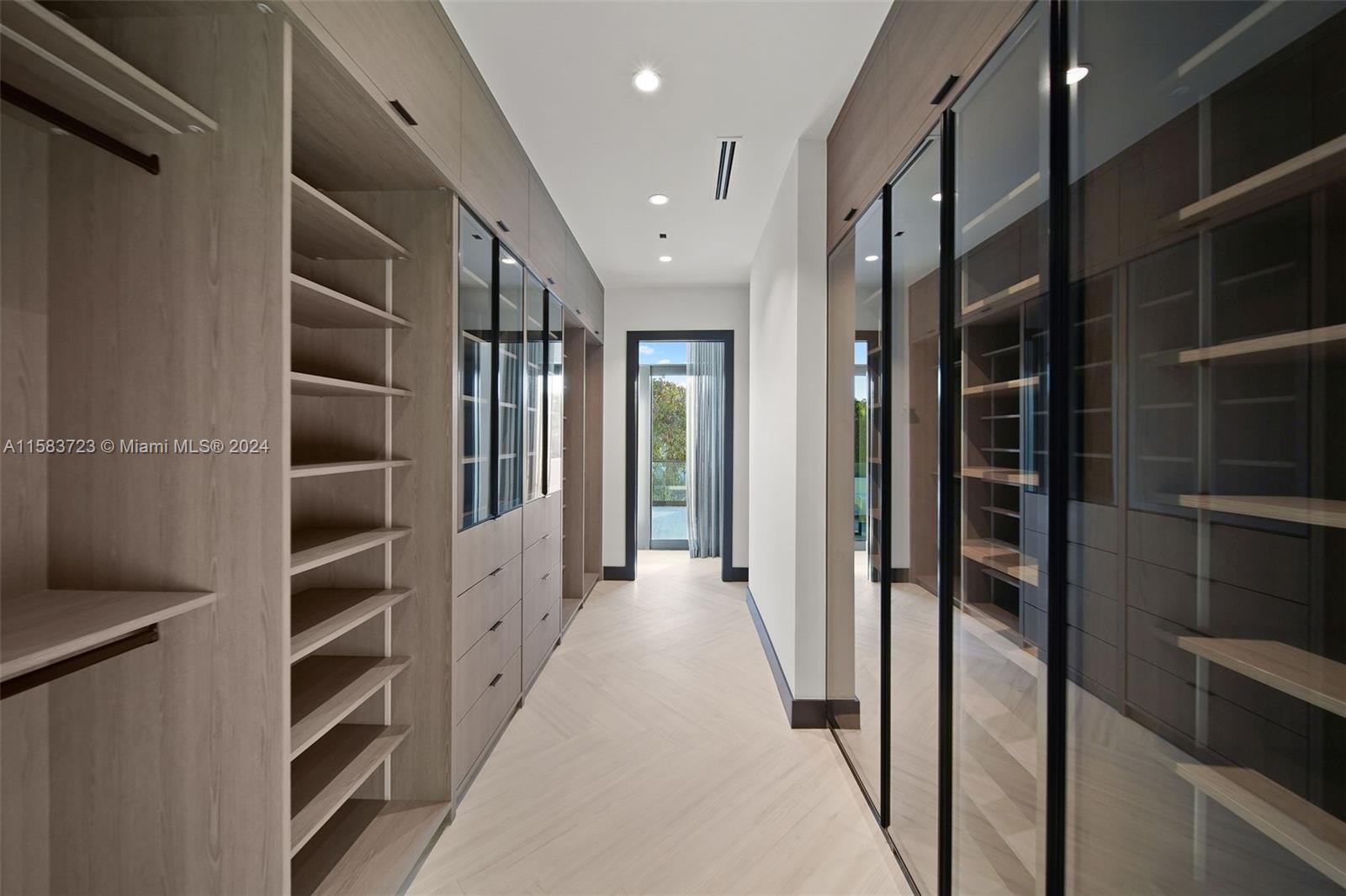 C GAB COUNTRY CLUB SEC 5 - Residential