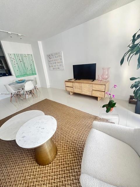 18800 NE 29th Ave 1021