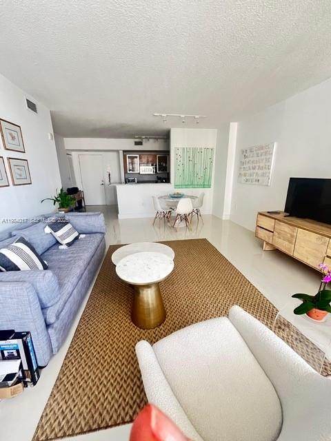 18800 NE 29th Ave 1021