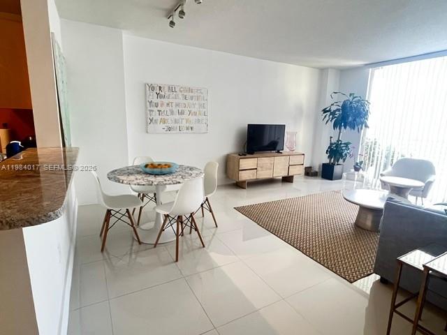 18800 NE 29th Ave 1021