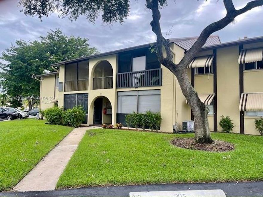 Welcome to this peaceful Community in Pine Ridge!! just remodeled 2/1 apartment, Centrally Located in Beautiful Pine Ridge III Community (55+),  New Kitchen Cabinets, New Countertop, New A/C and New Roof , Tile  Flooring Throughout, No Carpet.  Short Drive to Wellington Mall, Dozens of Name Brand Restaurants Nearby, 15 Minutes to PBI Airport, Short Drive to Beaches & Downtown. Basic Cable TV included. This spacious, bright  condo is nestled in a quiet neighborhood. If you are looking for a well-maintained and charming property 55+ community , this is the perfect place to call home!!