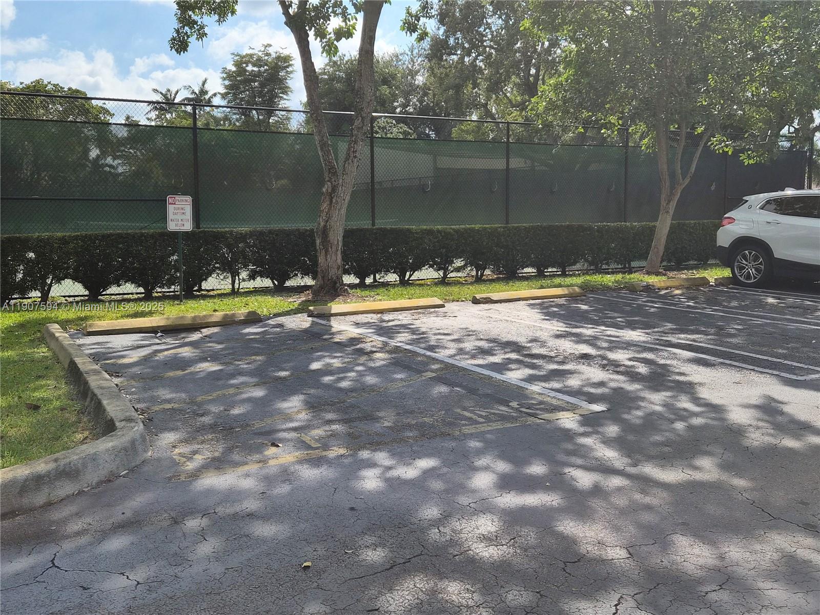 SUNSET CONDOR PH I - Residential Lease