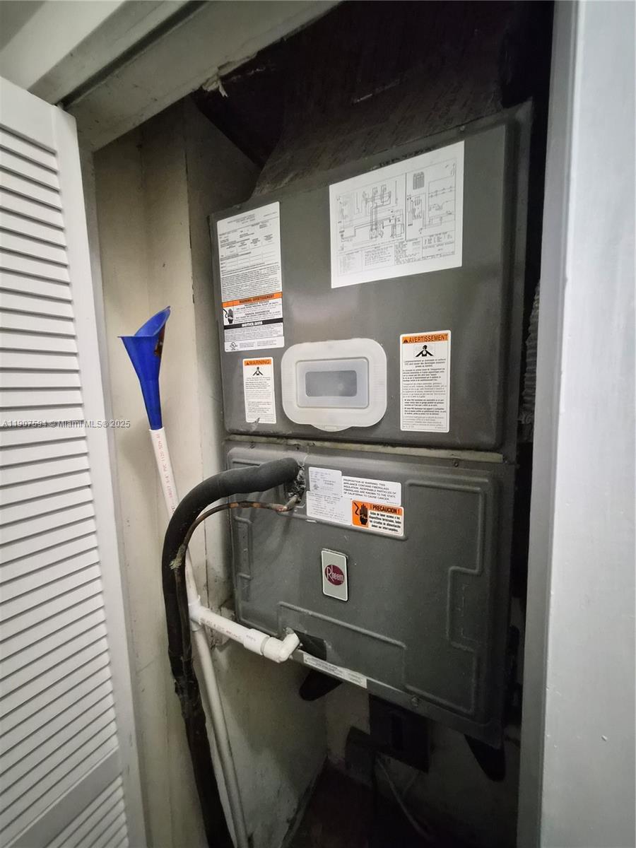 SUNSET CONDOR PH I - Residential Lease