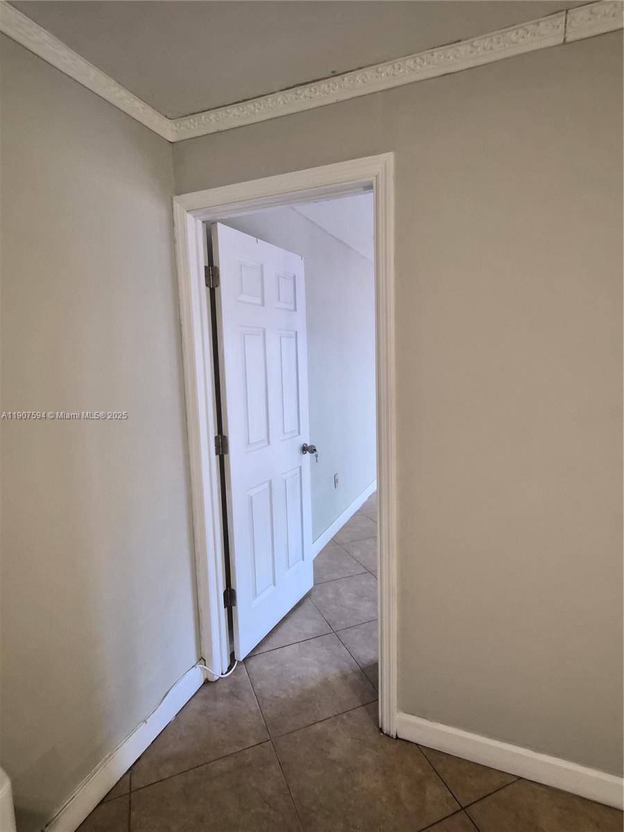 SUNSET CONDOR PH I - Residential Lease