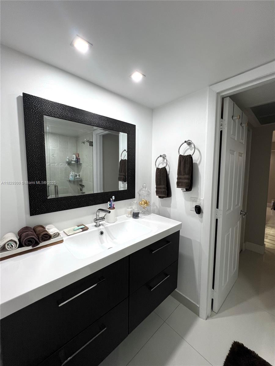 AQUASOL CONDO - Residential