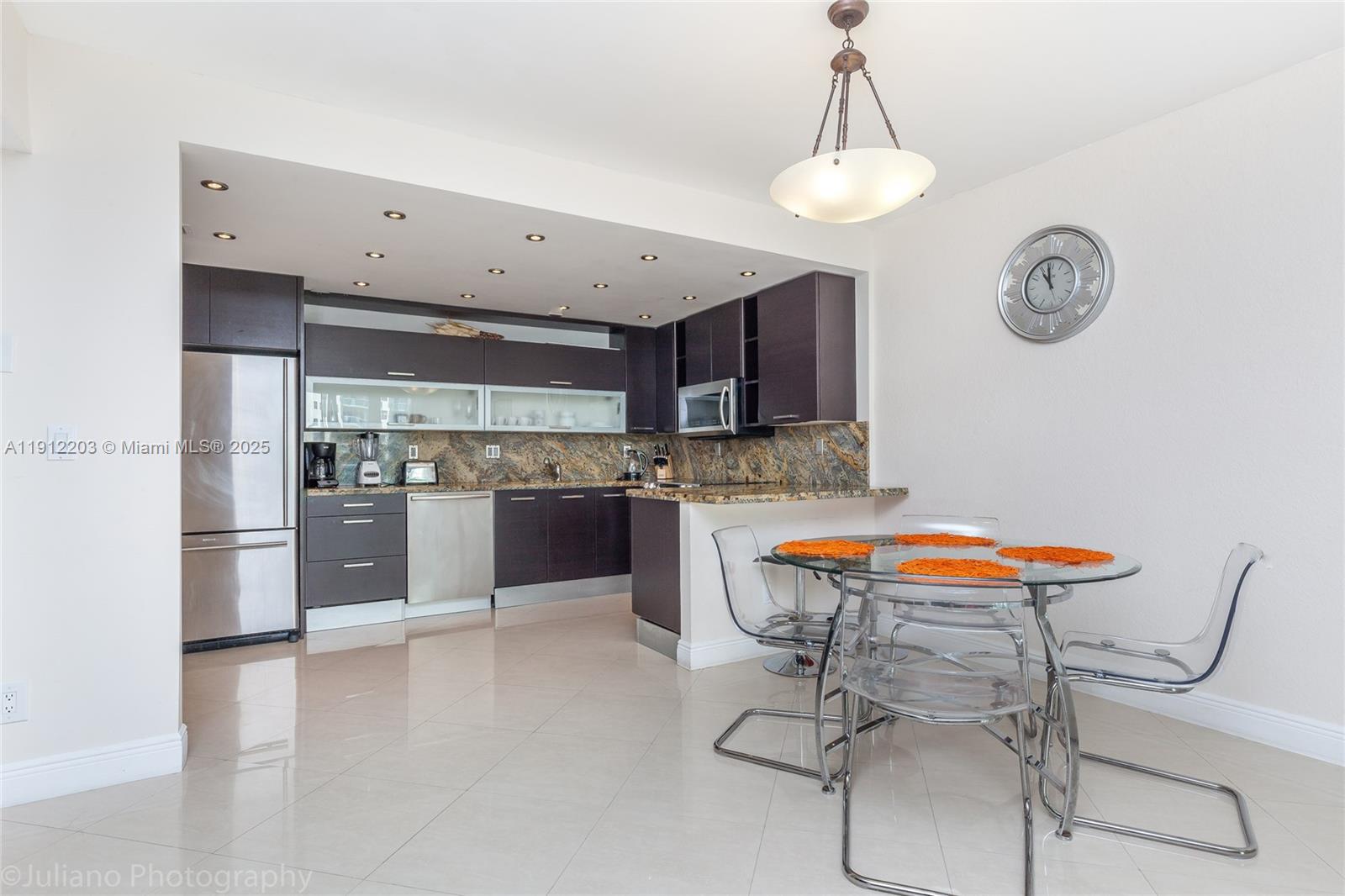 OCEANVIEW BUILDING B COND - Residential Lease