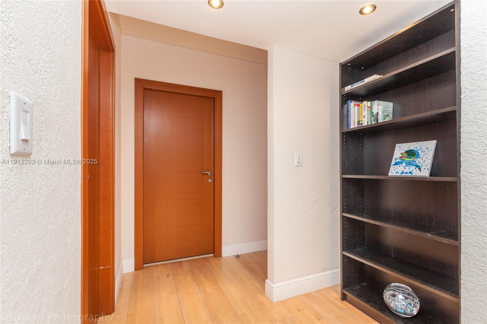 OCEANVIEW BUILDING B COND - Residential Lease